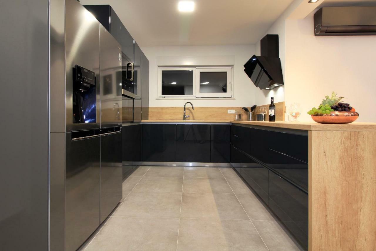 Villa Navis Heated Pool Makarska Exterior photo